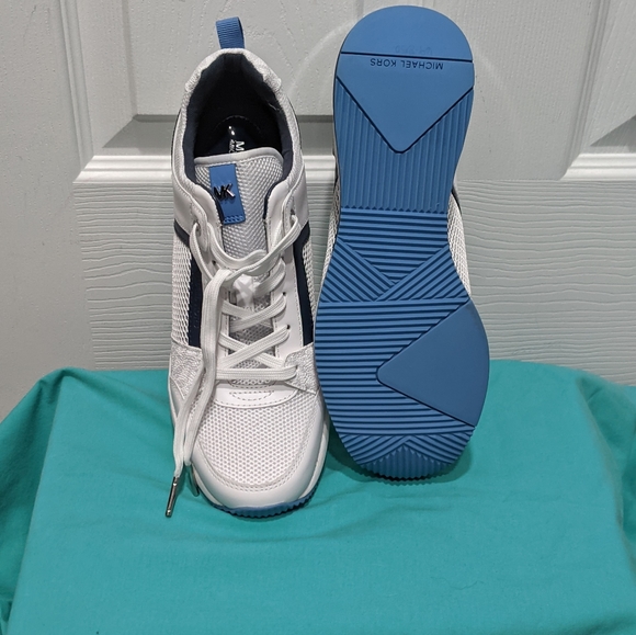 One left Size 9! Michael Kors Georgie Trainer Shoes - Picture 6 of 6